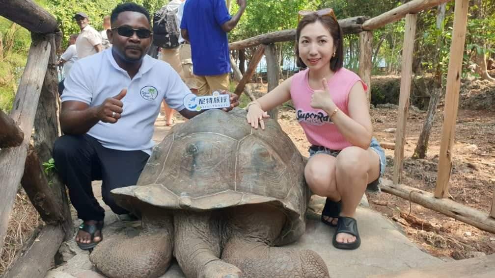 Prison Island & Spice Farm Tour